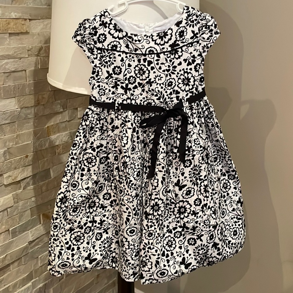 Holiday dress